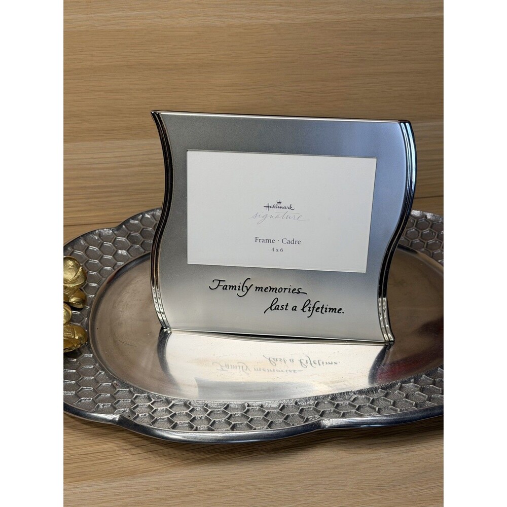 NEW Vintage Hallmark Signature Photo Frame 4X6 Silver Polished Metal